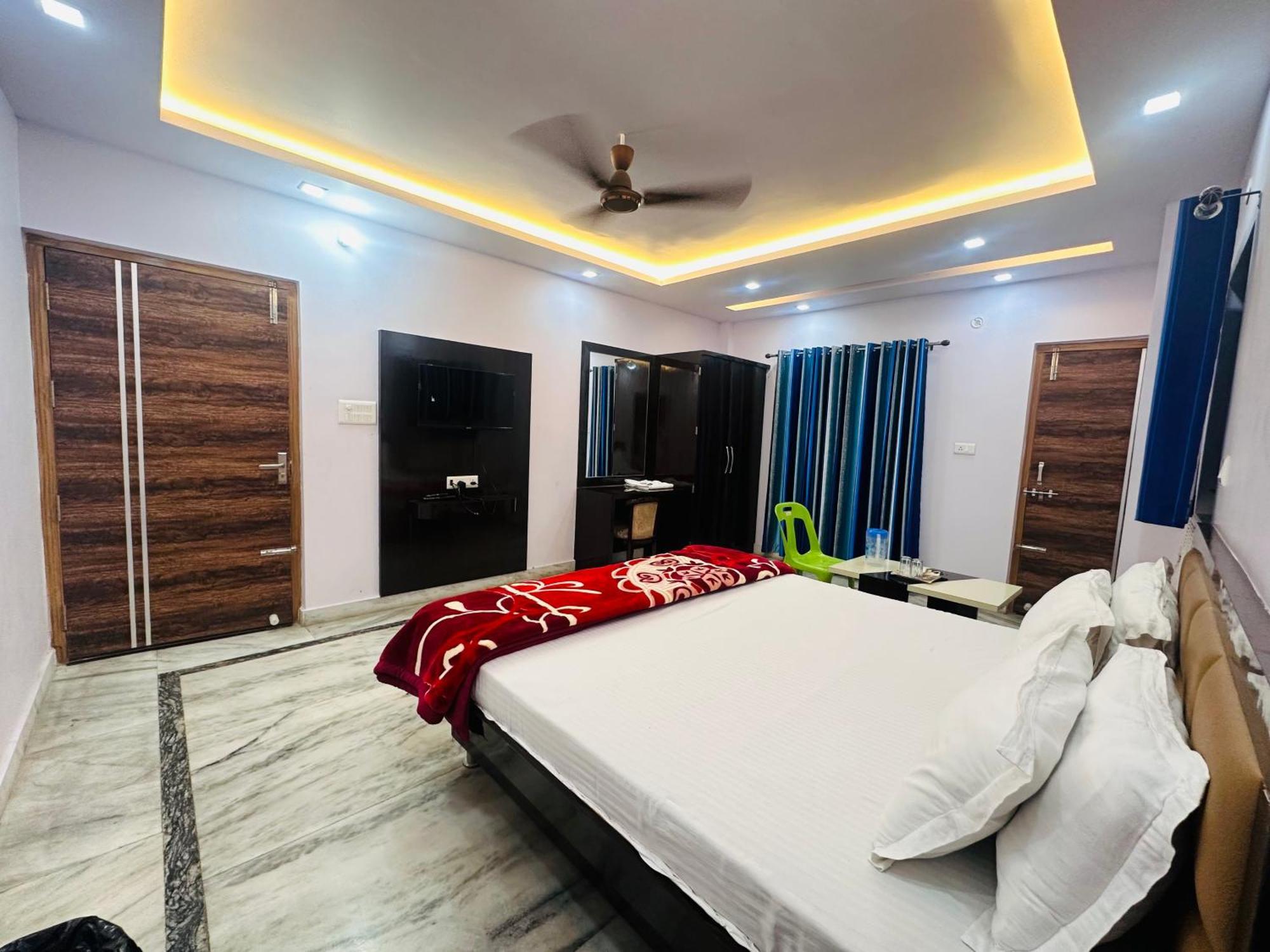 Hotel Pink Paradise Gorakhpur Zewnętrze zdjęcie